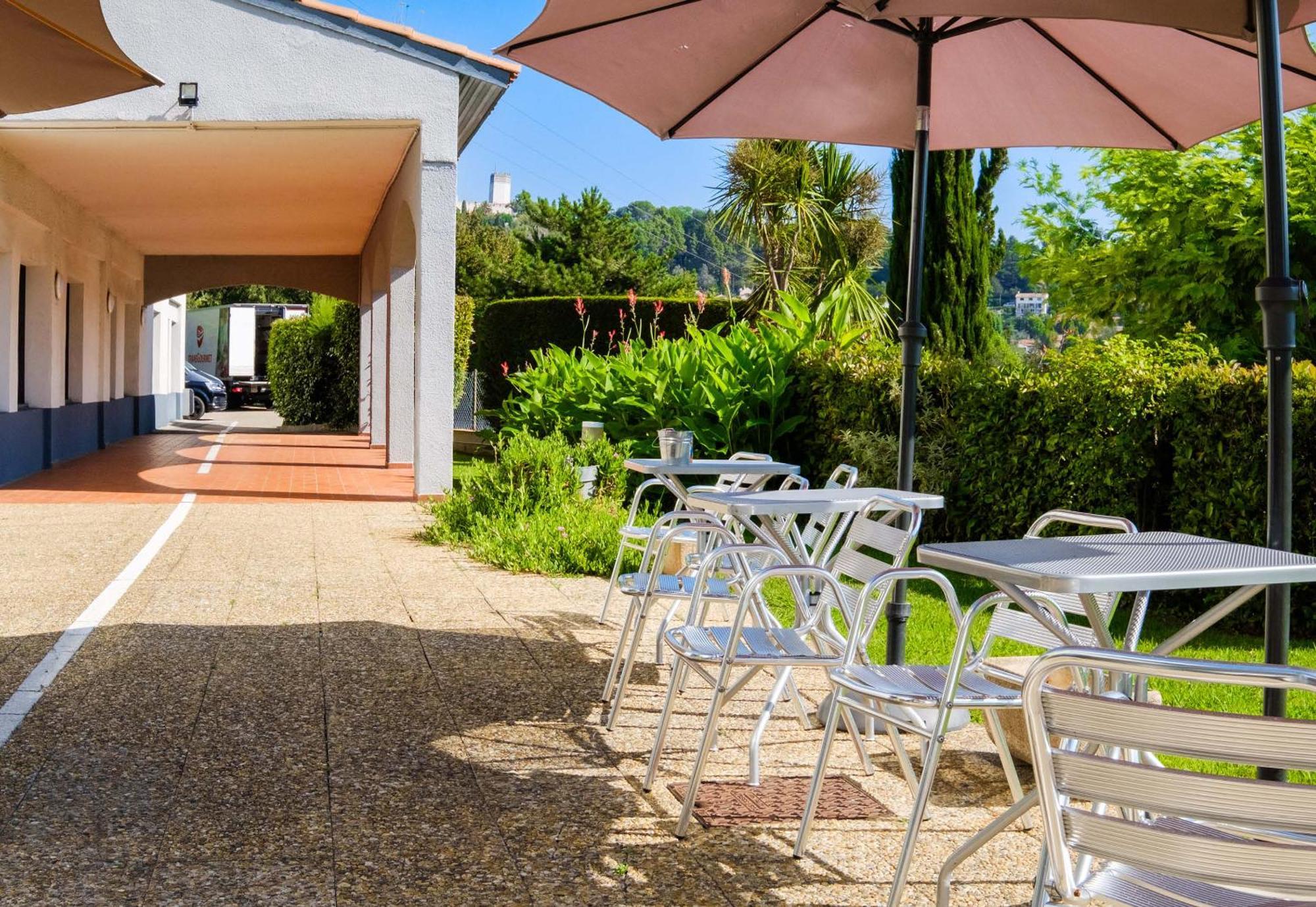 B&B Hotel Villeneuve Loubet Village Exterior foto
