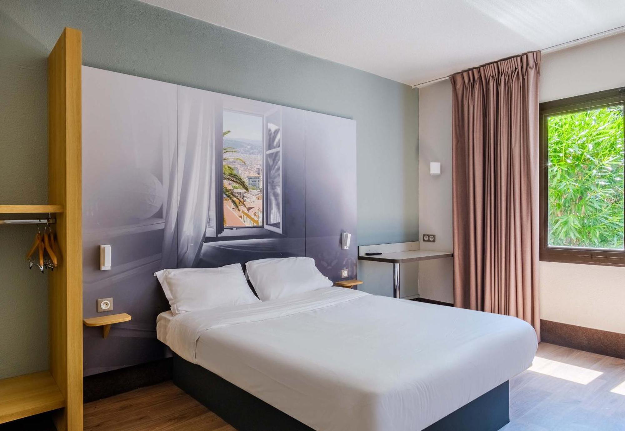 B&B Hotel Villeneuve Loubet Village Exterior foto