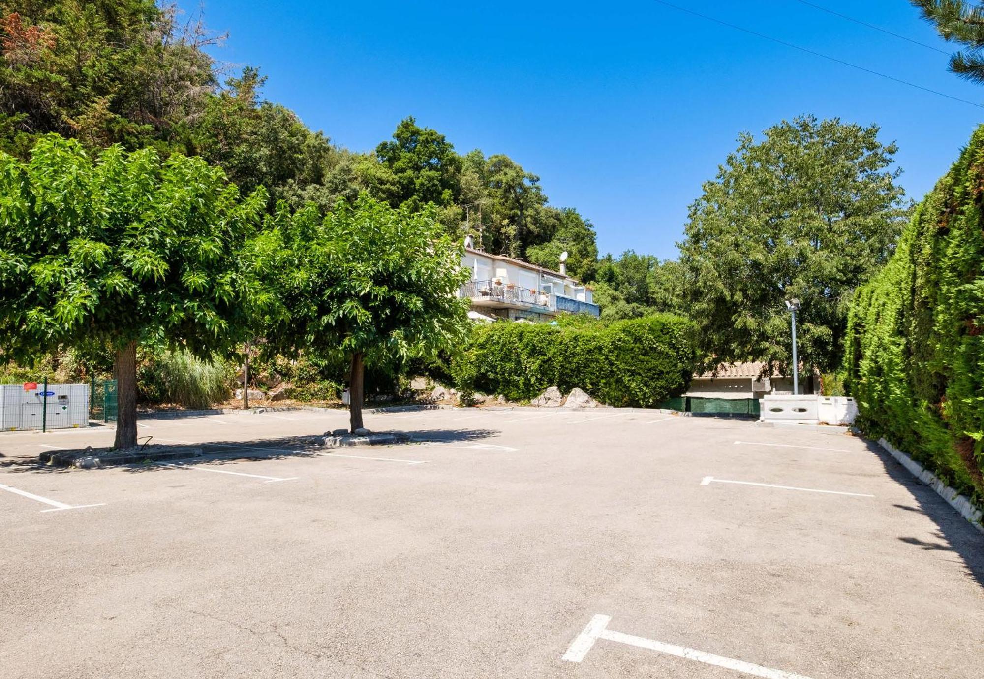 B&B Hotel Villeneuve Loubet Village Exterior foto